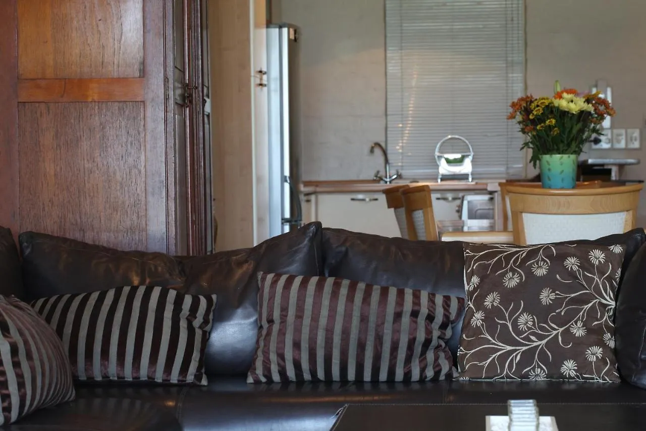 Apartment On The Beach Hout Bay