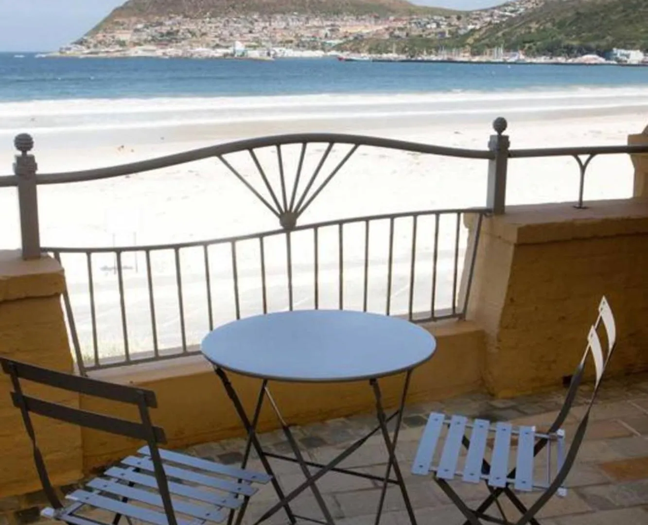Apartment On The Beach Hout Bay