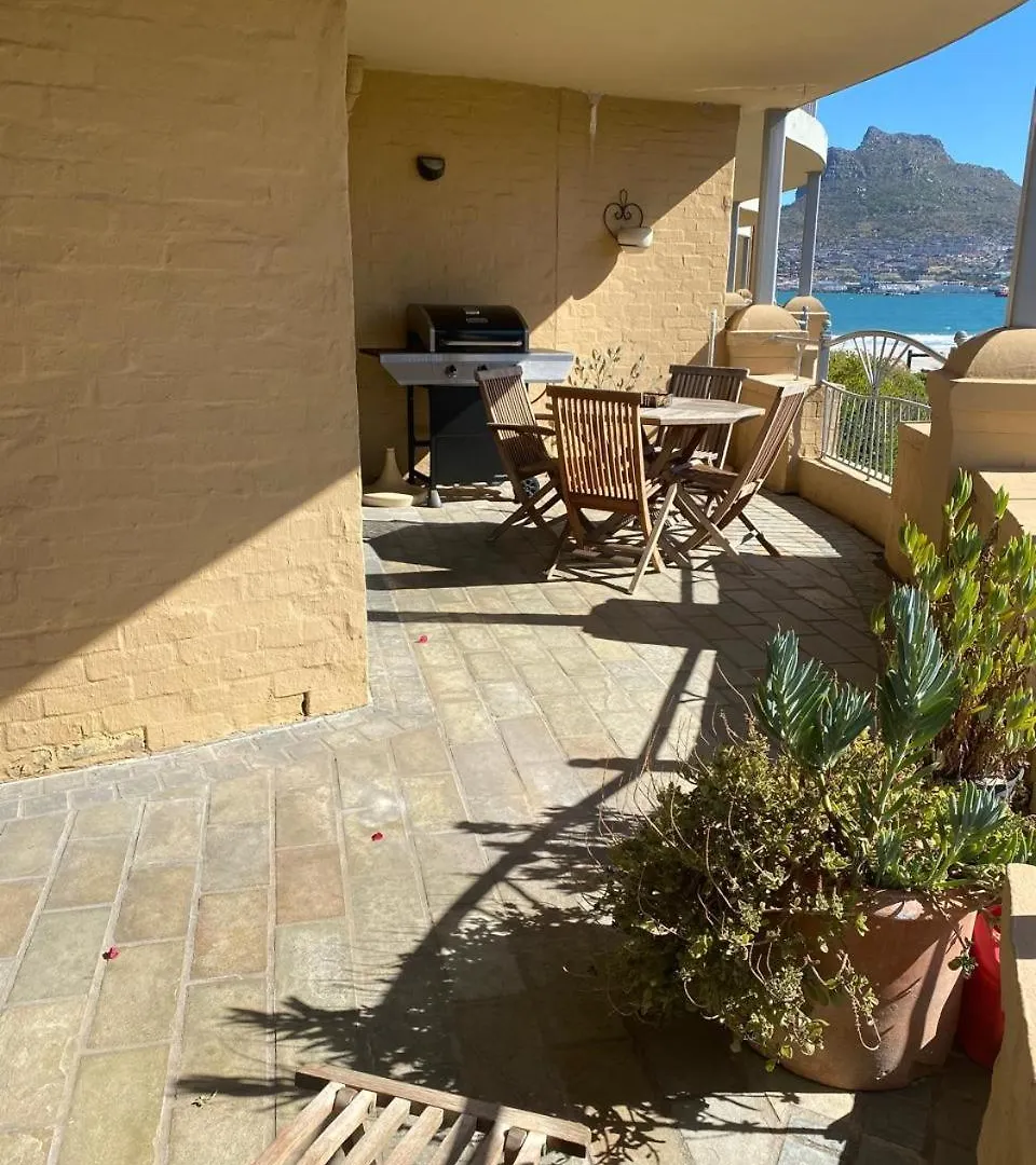 Apartment On The Beach Hout Bay